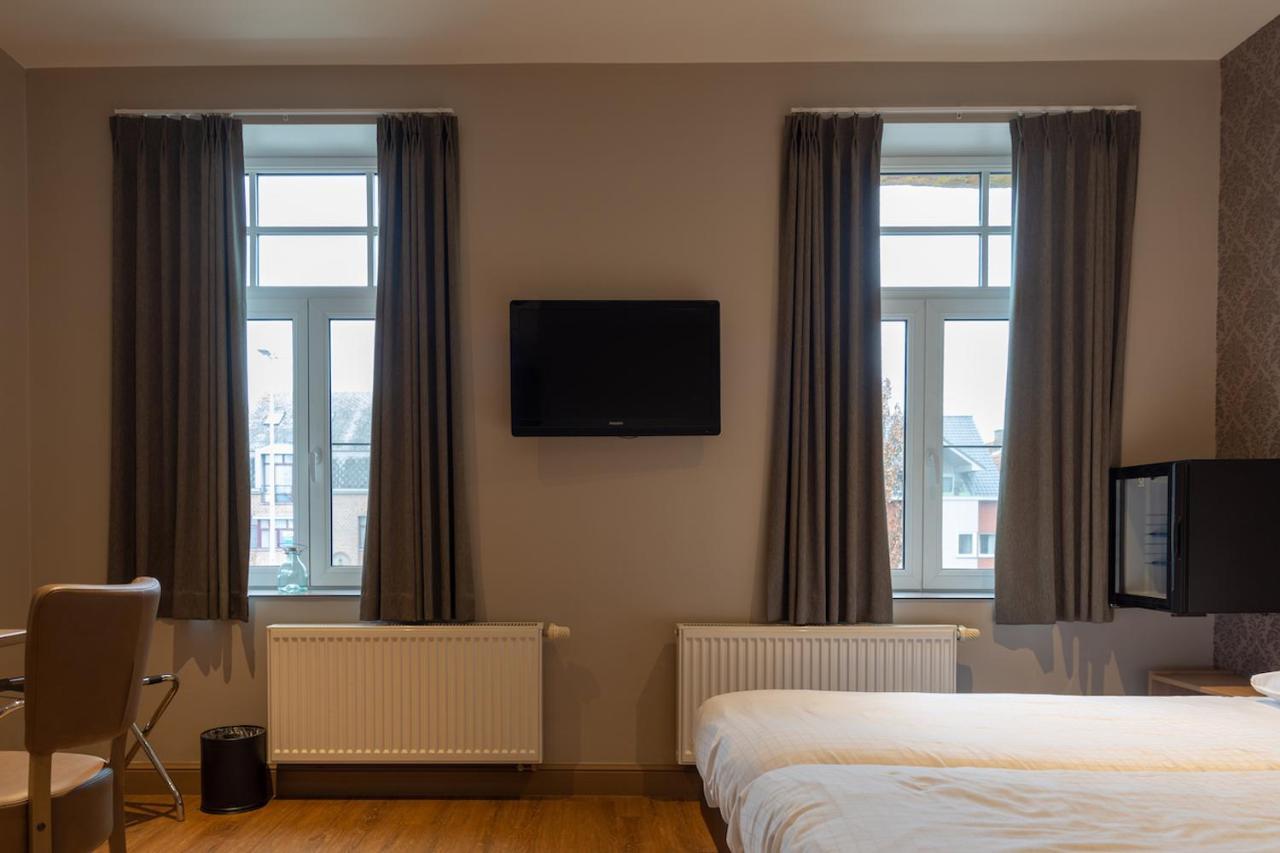 Oud Gemeentehuis Poelkapelle Ngoại thất bức ảnh