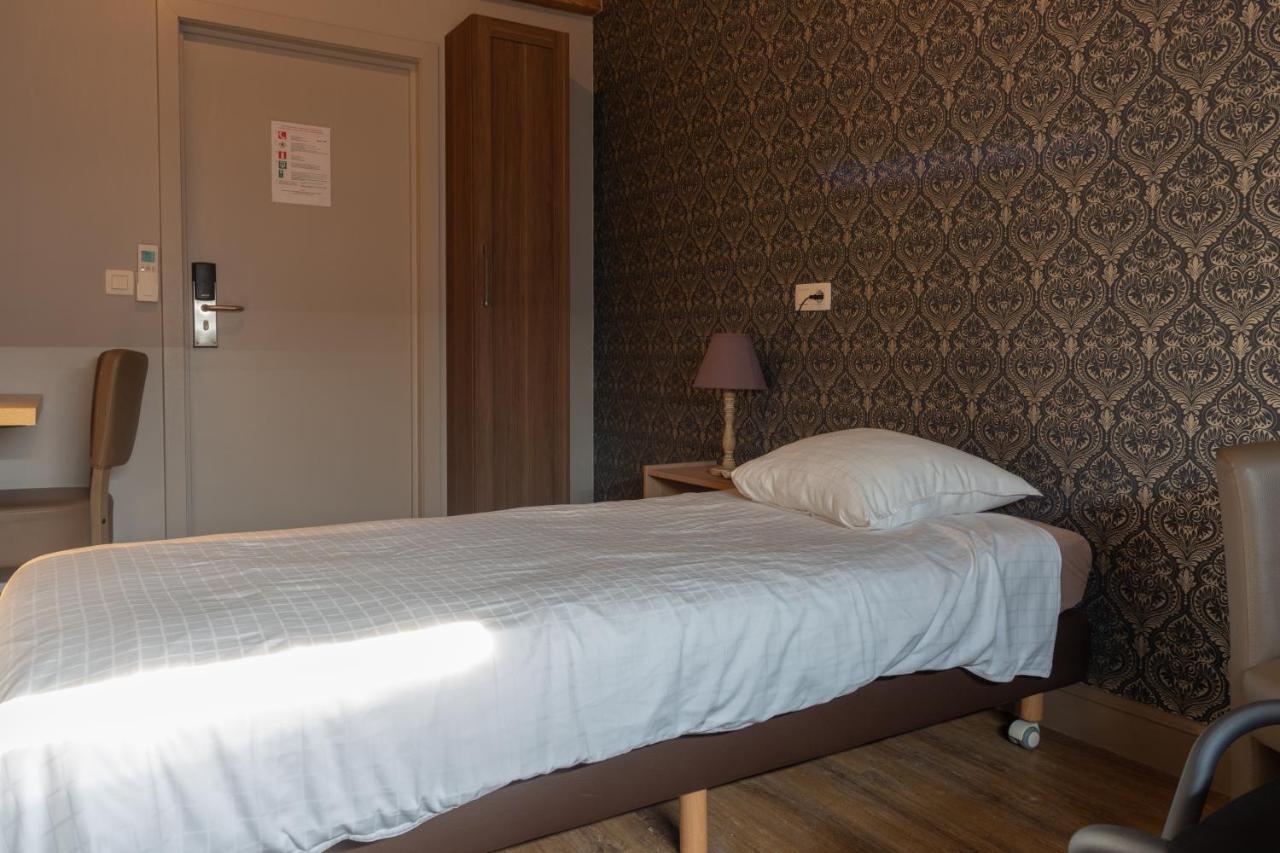 Oud Gemeentehuis Poelkapelle Ngoại thất bức ảnh